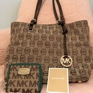 Michael Kors Signature Logo Brown Tote Bag Purse Handbag with Zipper Wallet